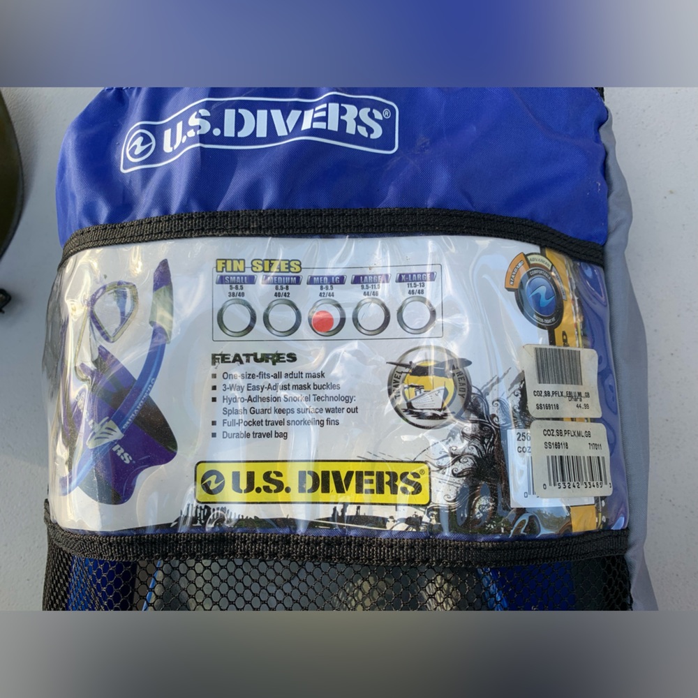 U.S. Divers
Cozumel Mask / Seabreeze Snorkel / Proflex Fins / Gear Bag Set